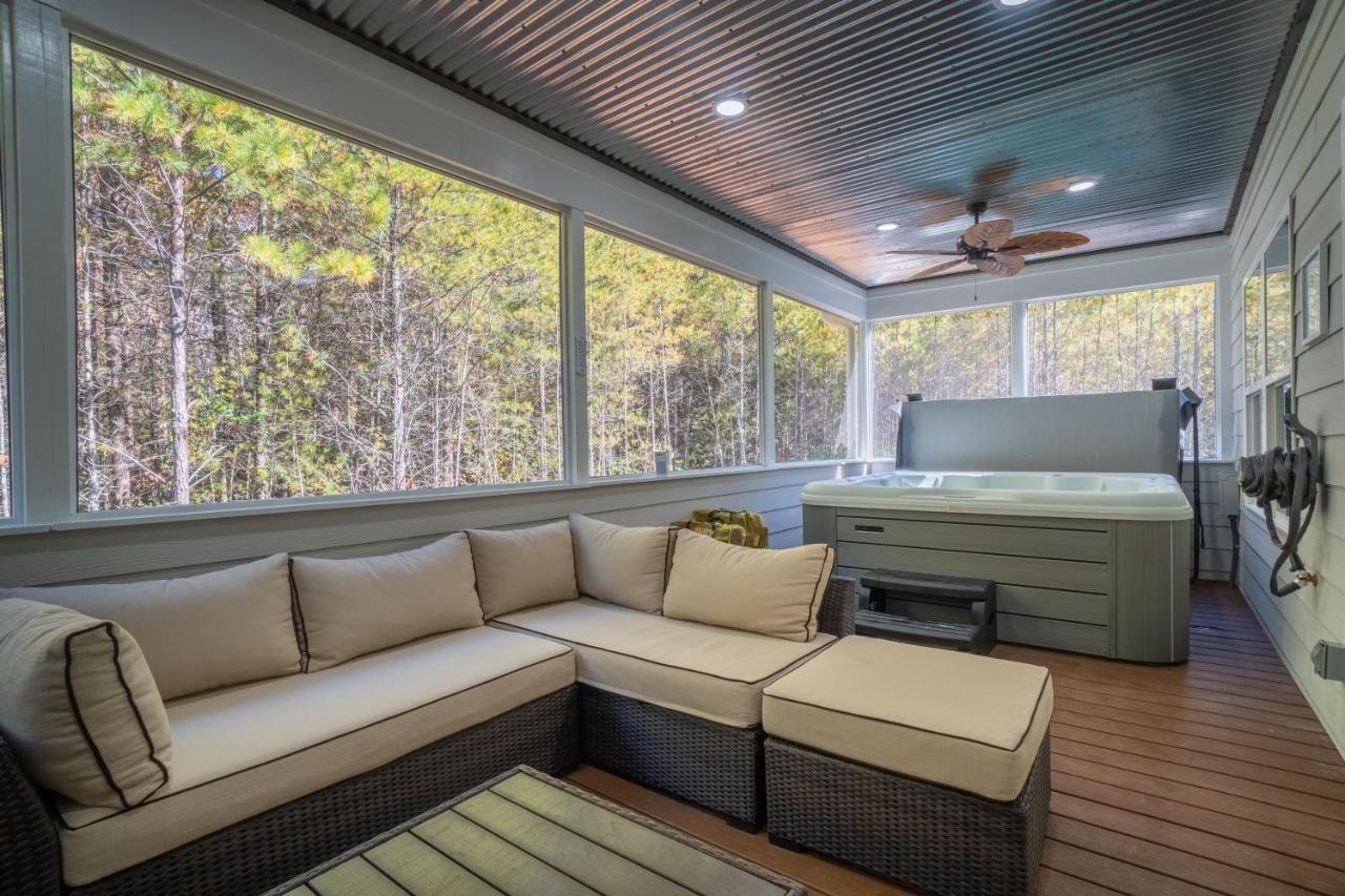 Par-Tee Haus I- Game Room & Hot Tub-Walk To Helen Εξωτερικό φωτογραφία