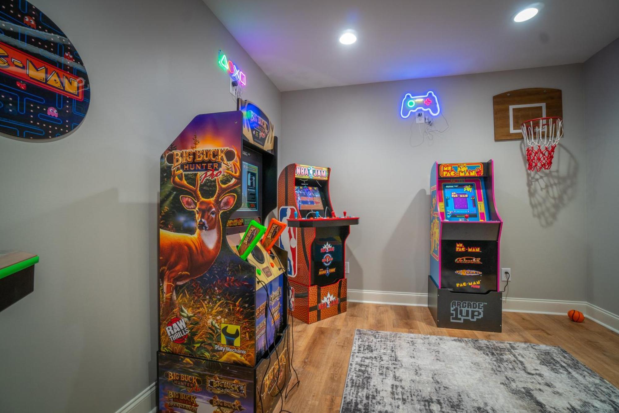 Par-Tee Haus I- Game Room & Hot Tub-Walk To Helen Εξωτερικό φωτογραφία