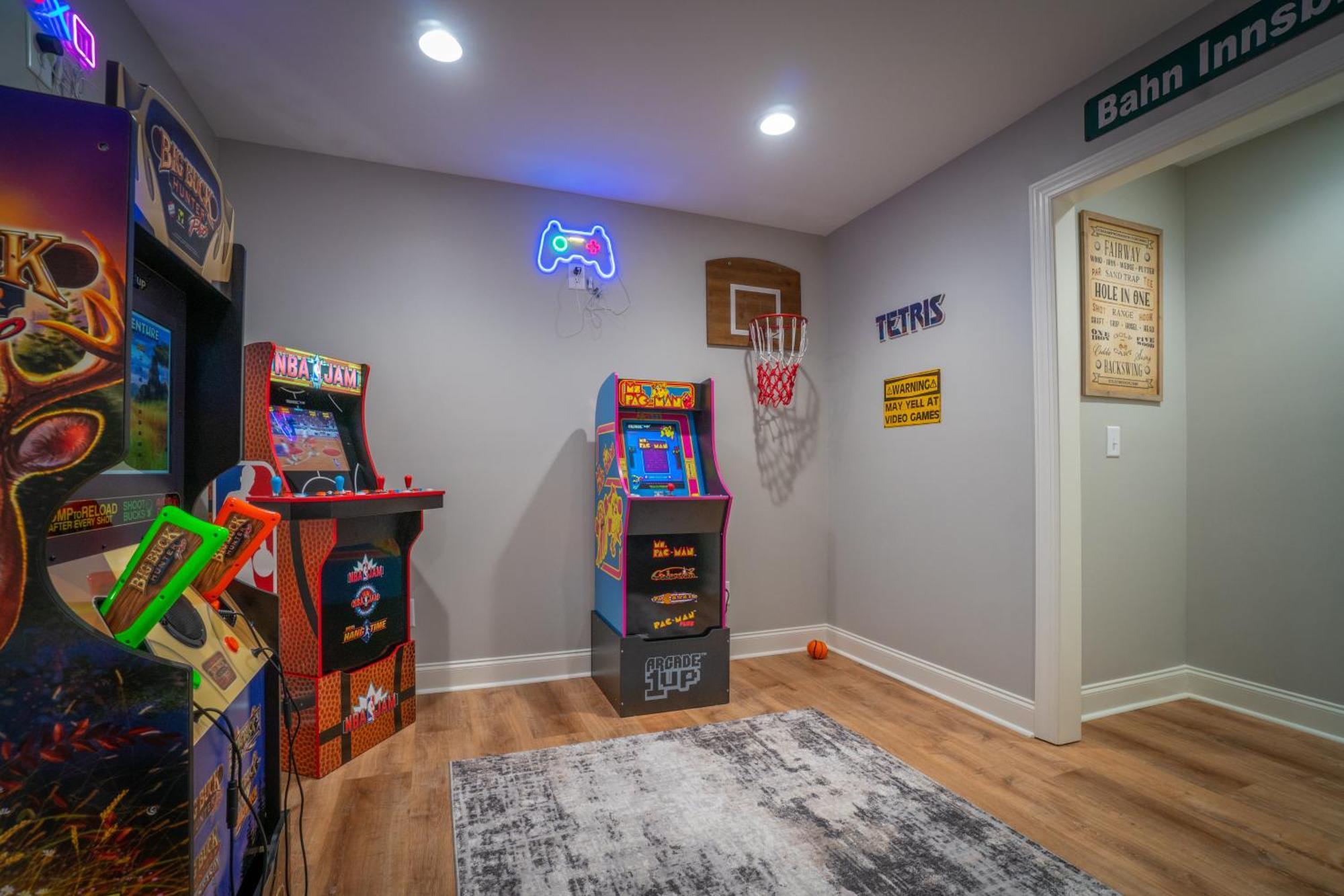 Par-Tee Haus I- Game Room & Hot Tub-Walk To Helen Εξωτερικό φωτογραφία